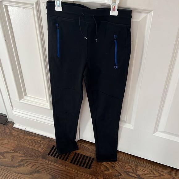 Like new size XL gap fit performance pants - Picture 2 of 6